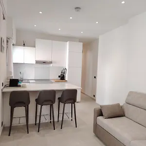  Apartment House